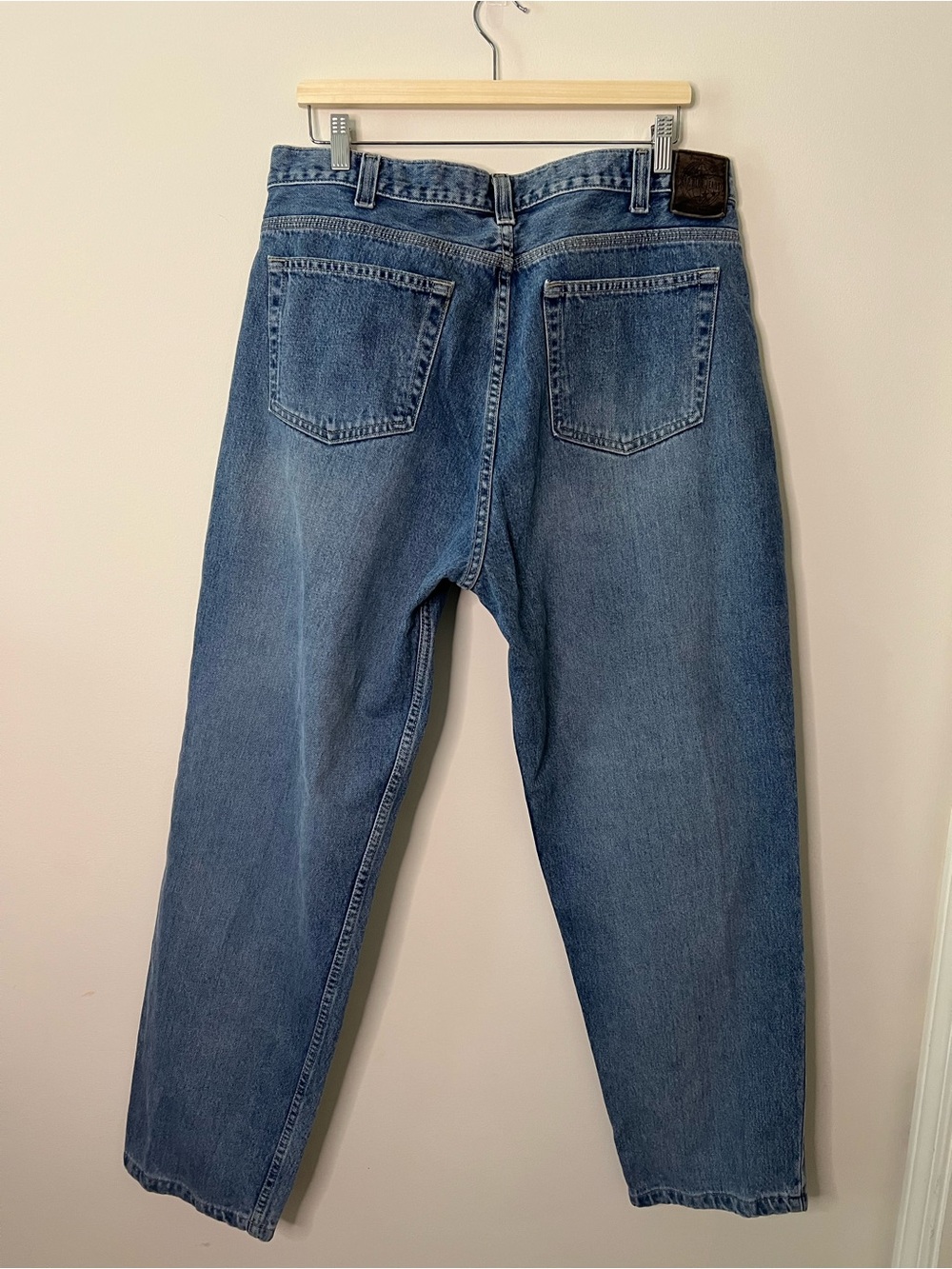 GAP Men's Medium Blue Relaxed Jeans